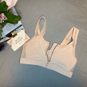 Blush Zipper Front Sport Bra • Aerie • SMALL